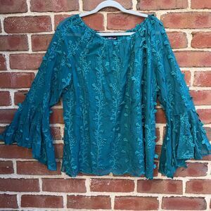 The Pyramid Collection Embroidered Applique Off  Shoulder Blouse boho Teal S NEW